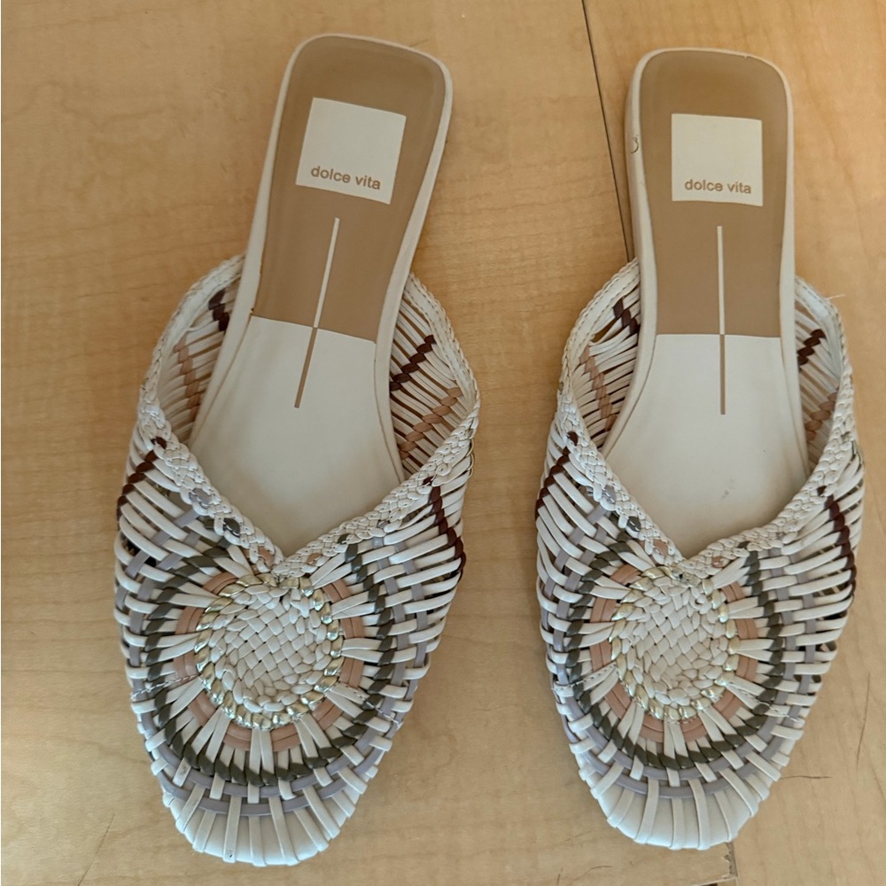 Dolce Vita White Woven Slip-On Mule Flat Sandals with Neutral Accents